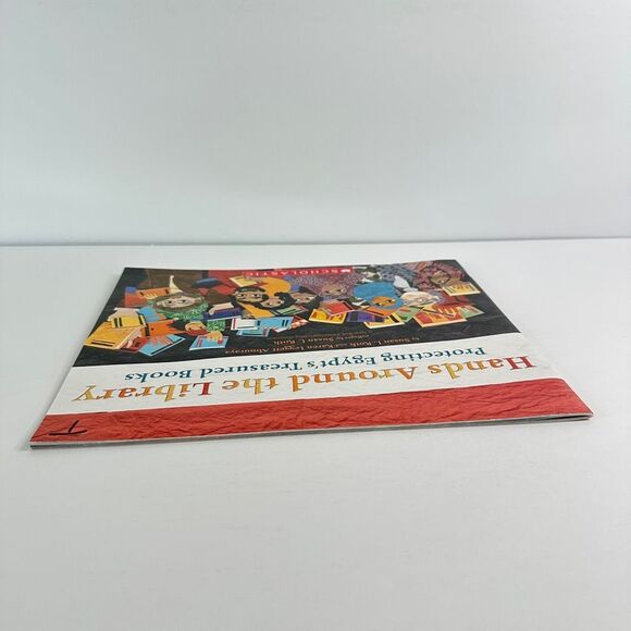 2/$6 Hands Around the Library book by Susan L. Roth-Protecting Egypt’s Books - Picture 11 of 11